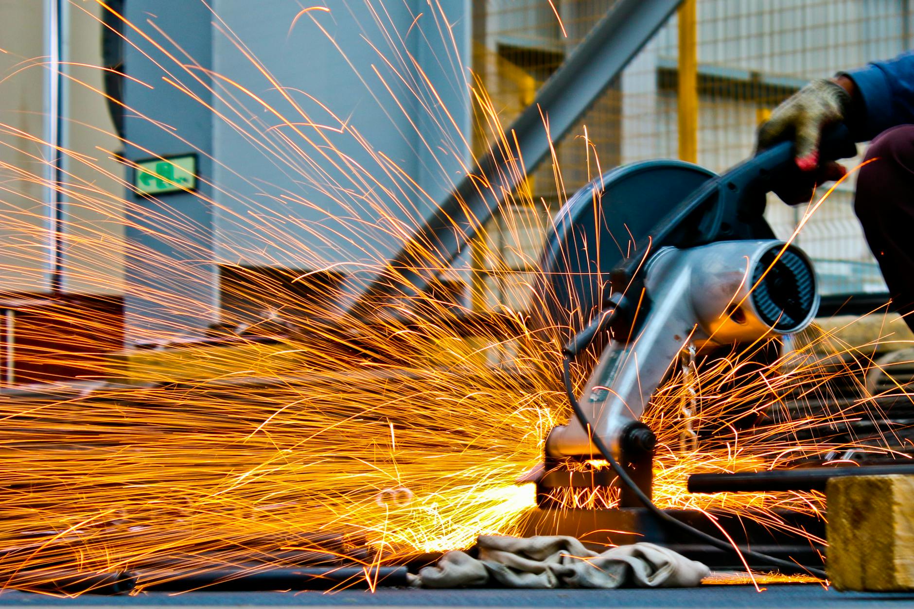 Manufacturing & Industrial